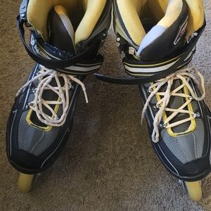 Women's Black and Yellow Athletic Shoes